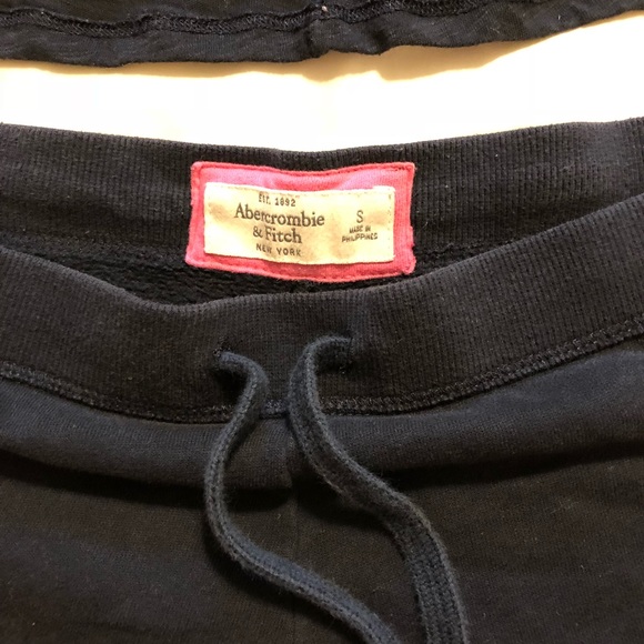 Vintage Early 2000 A&F Cropped Top and Shorts Sets - Picture 2 of 4